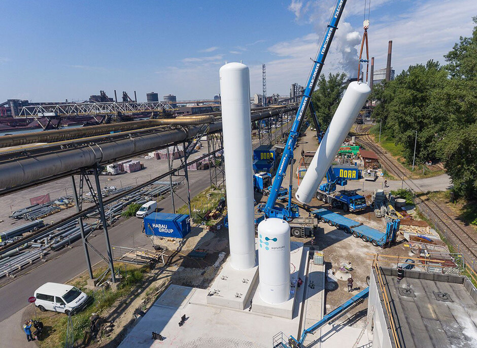 Transport und Aufstellung von H2-Speichern gehören in professionellen Hände